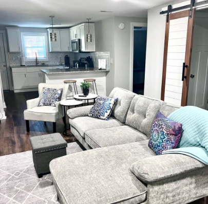 Modern 1 bedroom with King bed